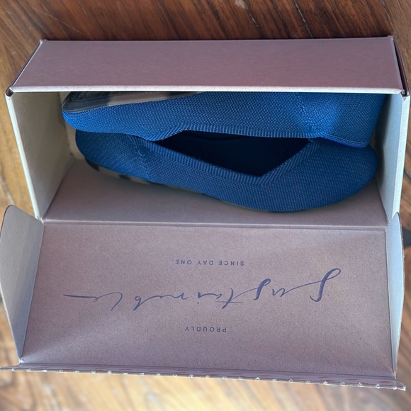 Ocean Blue Rothy’s. - Picture 6 of 8